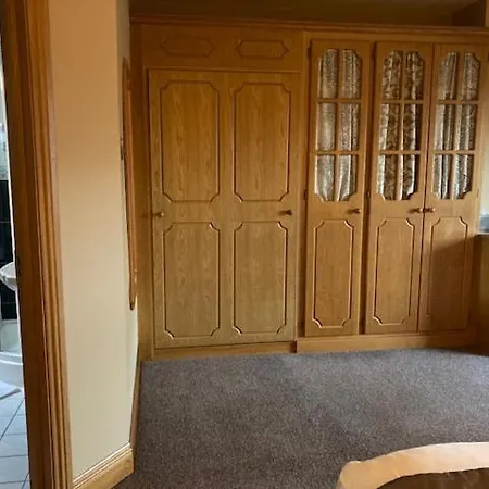 Daire Tailors Lodge, Luxurious Peaceful Apartment- Castleisland, Kerry