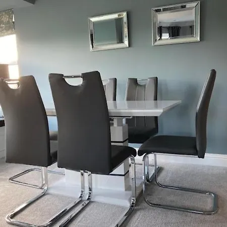 Tailors Lodge, Luxurious Peaceful Apartment- Castleisland, Kerry Daire Castleisland