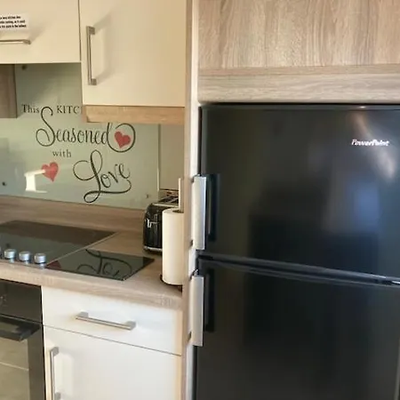 Tailors Lodge, Luxurious Peaceful Apartment- Castleisland, Kerry * Castleisland