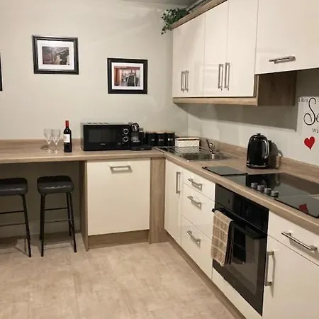Apartman Tailors Lodge, Luxurious Peaceful Apartment- Castleisland, Kerry