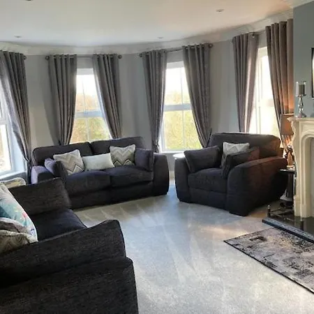 Tailors Lodge, Luxurious Peaceful Apartment- Castleisland, Kerry