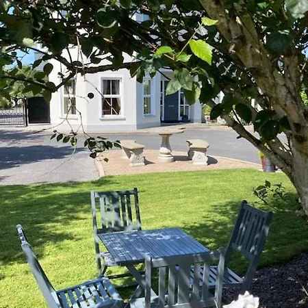 Tailors Lodge, Luxurious Peaceful Apartment- Castleisland, Kerry