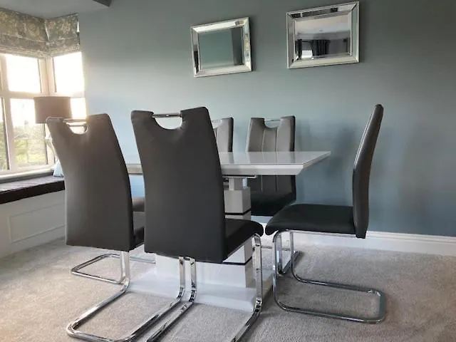 Tailors Lodge, Luxurious Peaceful Apartment- Castleisland, Kerry Daire Castleisland